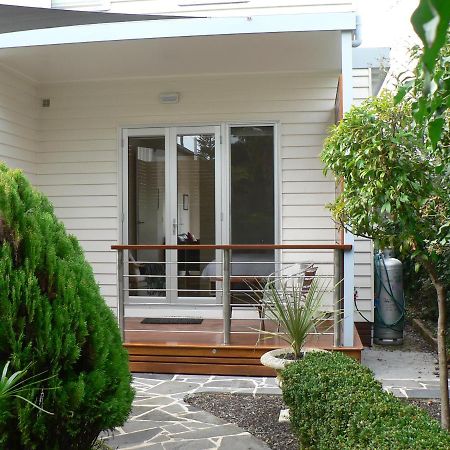 The Boatshed Waterfront B&B ポート・フェアリー エクステリア 写真