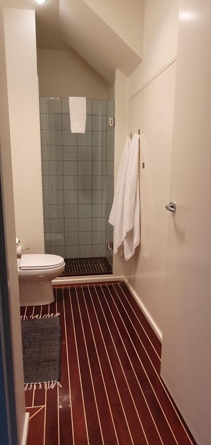The Boatshed Waterfront B&B ポート・フェアリー エクステリア 写真